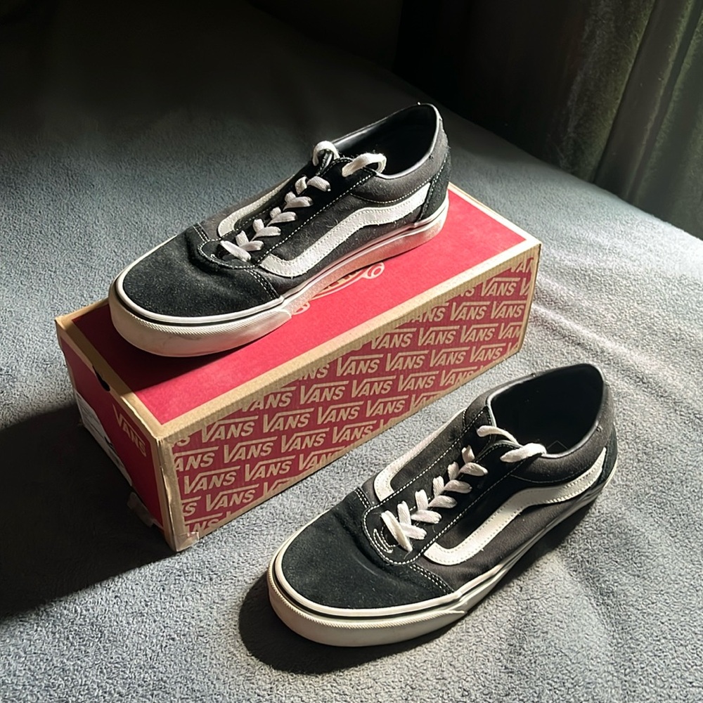 Black Vans Old Skool Shoe